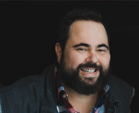 ator-de-‘eta-mundo-melhor’,-que-chegou-a-193kg,-comemora-nova-fase