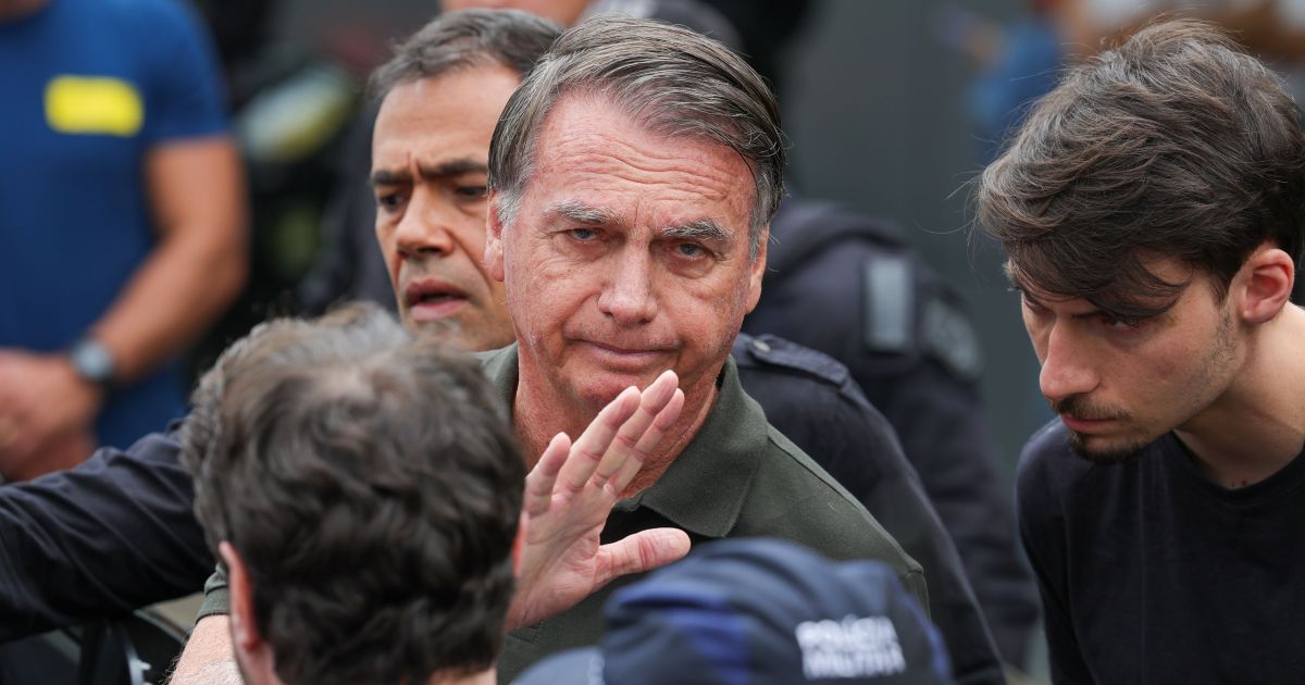 provavel-que-bolsonaro-va-para-penitenciaria-em-algum-momento,-diz-jurista