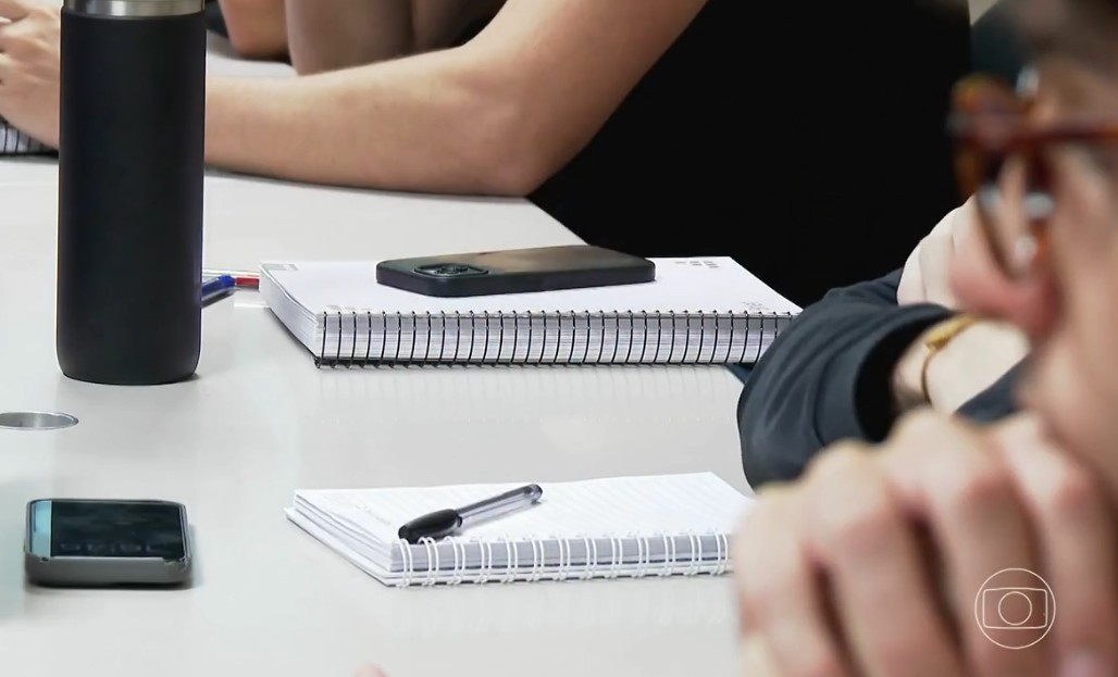 celulares-no-ensino-superior:-proibir-ou-nao?-–-o-assunto-#1661