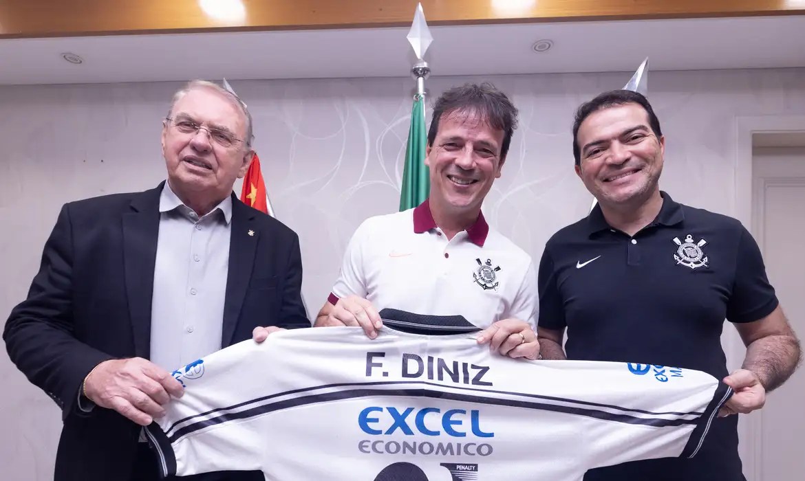 quando-fernando-diniz-estreia-como-tecnico-do-corinthians