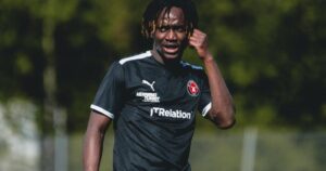 jogador-do-midtjylland-fica-gravemente-ferido-apos-ser-esfaqueado