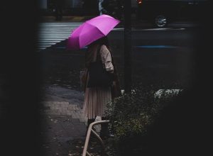 chuva-intensa,-queda-de-temperaturas-e-ventos-fortes-atingem-o-brasil-nesta-segunda