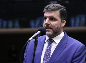 lider-da-frente-ruralista-critica-plano-safra-de-lula:-‘peca-de-marketing’