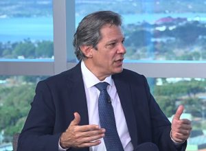 haddad-a-cnn:-trabalhadores-serao-protegidos,-qualquer-que-seja-a-medida