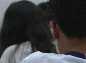 estudo-revela-os-efeitos-da-violencia-armada-na-aprendizagem-de-criancas-e-adolescentes