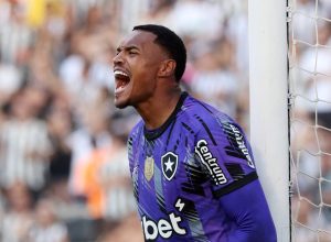 ederson-sofre-lesao-e-john-e-convocado-para-amistosos-contra-coreia-e-japao