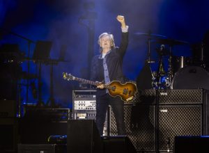 paul-mccartney-lanca-faixa-silenciosa-em-protesto-contra-projeto-de-ia