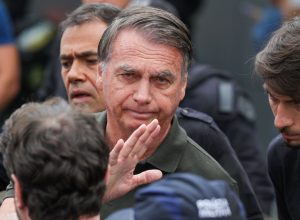provavel-que-bolsonaro-va-para-penitenciaria-em-algum-momento,-diz-jurista