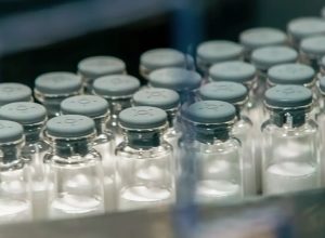 anvisa-assina-termo-de-compromisso-para-a-vacina-da-dengue-do-butantan