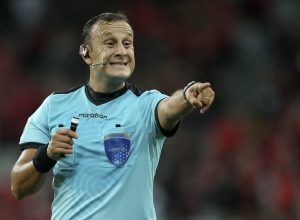 conheca-a-equipe-de-arbitragem-da-final-da-copa-libertadores-2025