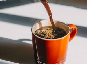 cafe-e-outras-bebidas-que-ajudam-a-envelhecer-melhor,-segundo-a-ciencia