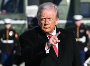 trump-diz-que-forcas-dos-eua-afundaram-nove-navios-‘grandes-e-importantes’-do-ira