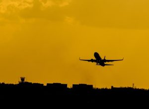 governo-avalia-alternativas-para-preservar-setor-aereo-da-alta-do-petroleo