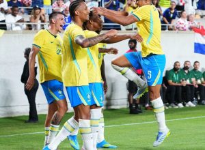 ancelotti-celebra-vitoria-do-brasil-sobre-croacia:-“aumenta-a-duvida”