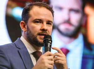 durigan-assume-fazenda-sob-pressao-fiscal-e-herda-desafios-de-haddad