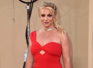 britney-spears-se-interna-em-clinica-de-reabilitacao-apos-ser-presa-suspeita-de-dirigir-sob-efeito-de-alcool-e-drogas