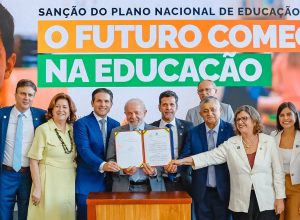 plano-nacional-de-educacao-e-marco-para-o-pais,-dizem-especialistas