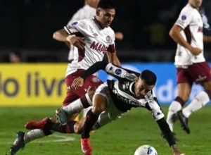 vasco-empata-sem-gols-com-lanus-e-aumenta-pressao-sobre-carille
